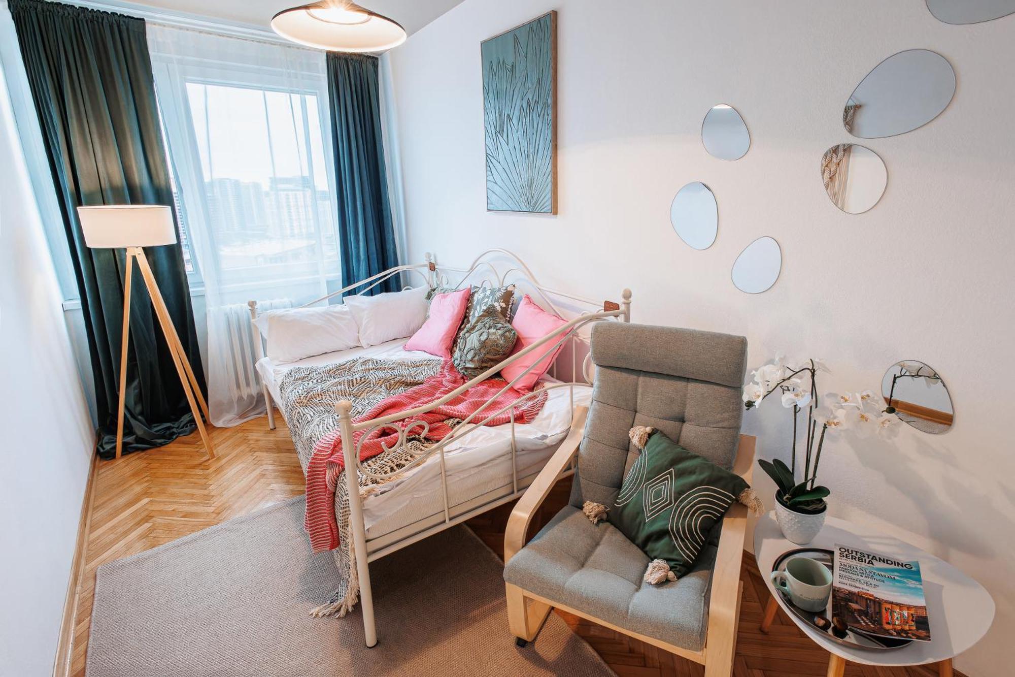 Sunbeam Cloud Old Town View Renovated Apartment Belgrad